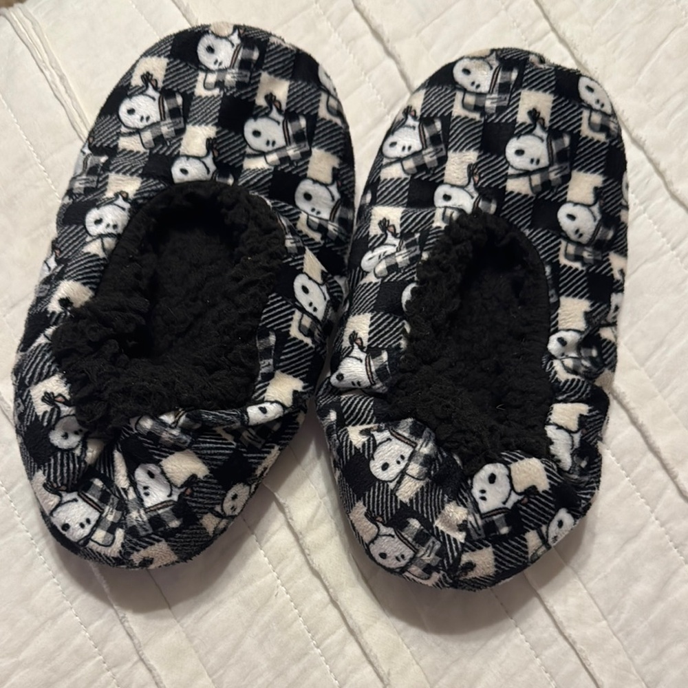 Cozy Black and White Kids Slippers
